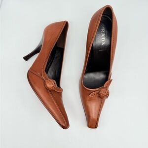 Prada Vintage Brown Leather 3D flower appilique square toe 100mm pumps EU37